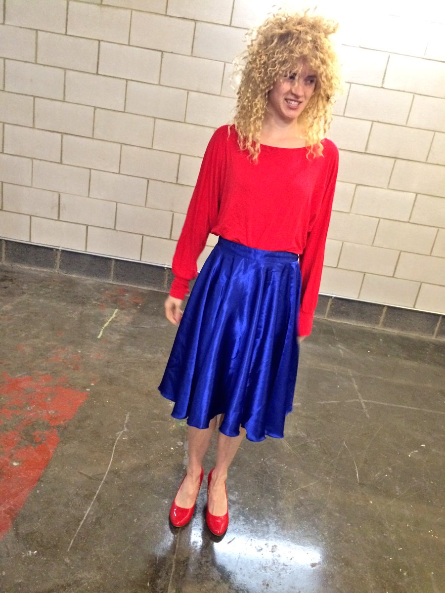 Fux Bizz tweet media