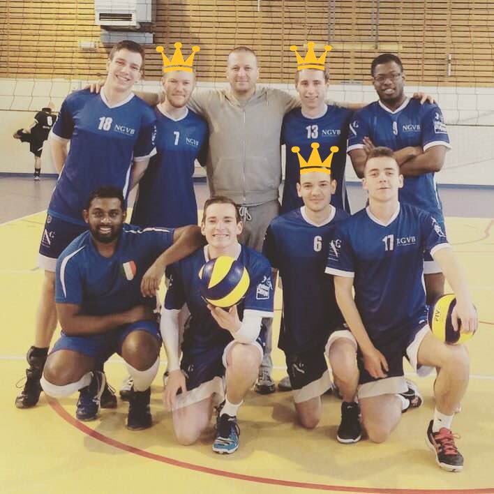 NGVB93's tweet photo. Numéro 13 : Arnaud 
Numéro 7 : Tom 
Numéro 6 : Antony 

Joyeux anniversaire les gars 25 ans !!!! 🎉🎉🎉🎉🇫🇷🏐 https://t.co/VXFaTxcsw5