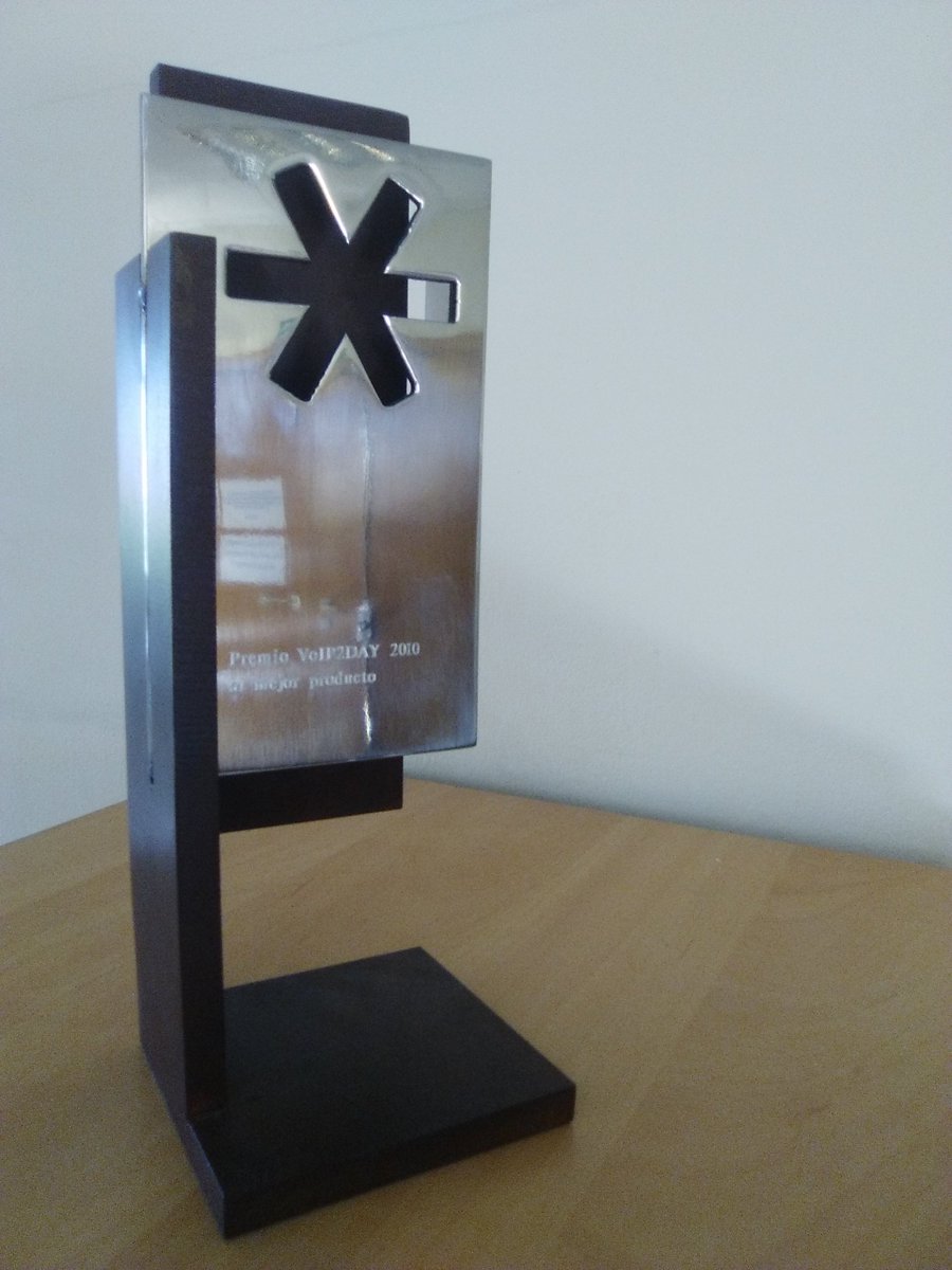 mildmac's tweet photo. @mildmac fue premiado en 2010 en la Feria @voip2day al Mejor Producto de Voz IP #voip #VoIP2day #Mildmac #premios https://t.co/cOdpFIXZuA