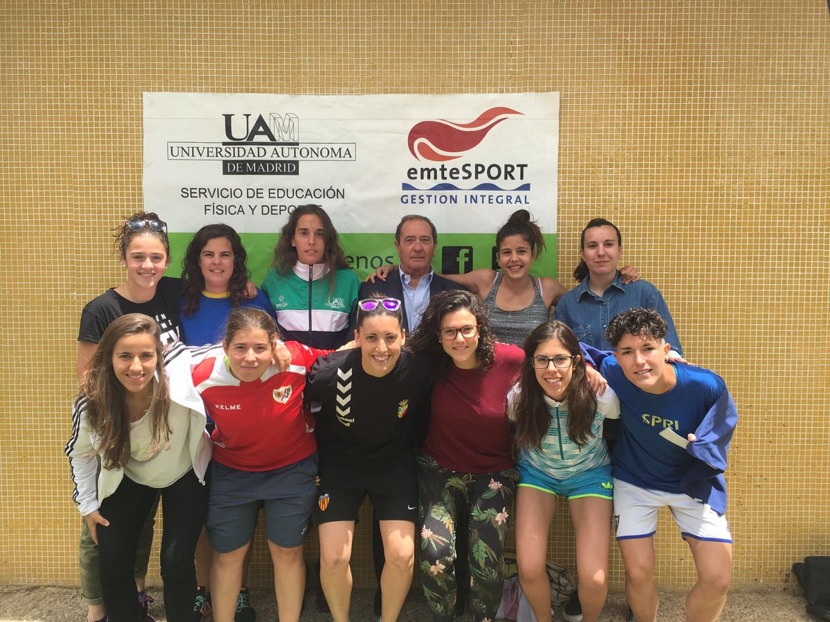 jgillaborda's tweet photo. La vida os pondrá obstáculos pero los límites los poneis vosotras. 
El próximo curso campeonas.
Ánimo: 1, 2, 3, UAM https://t.co/CJHjEZxgCo