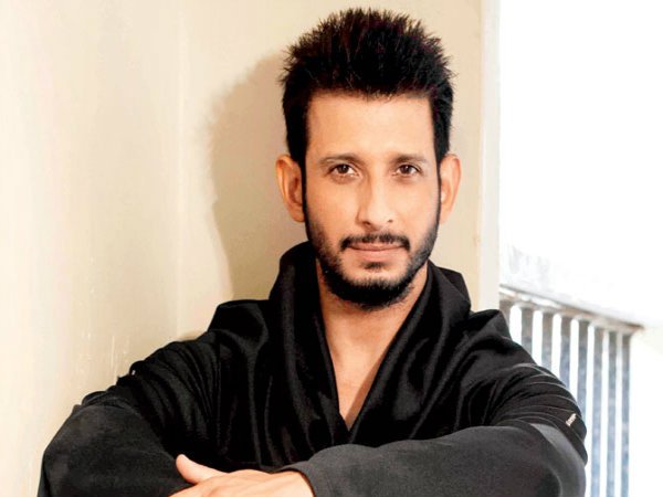 bollybubble's tweet photo. #SharmanJoshi’s mental age will be of an 8-year-old in his next.

https://t.co/bMHcMI3rZp
@TheSharmanJoshi https://t.co/En0hcdKMqx