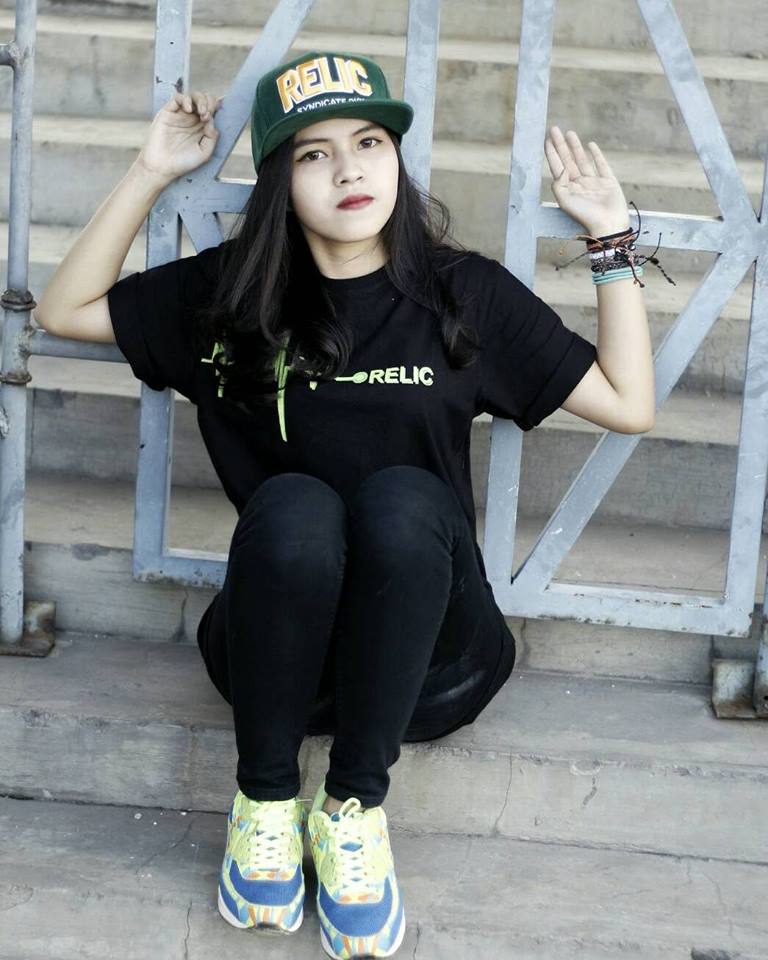 snapback "GREENIES" IDR.105.000 (84.000) after discount 20%

tees "ELECTRO" IDR.115.000 (92.000) after discount 20%