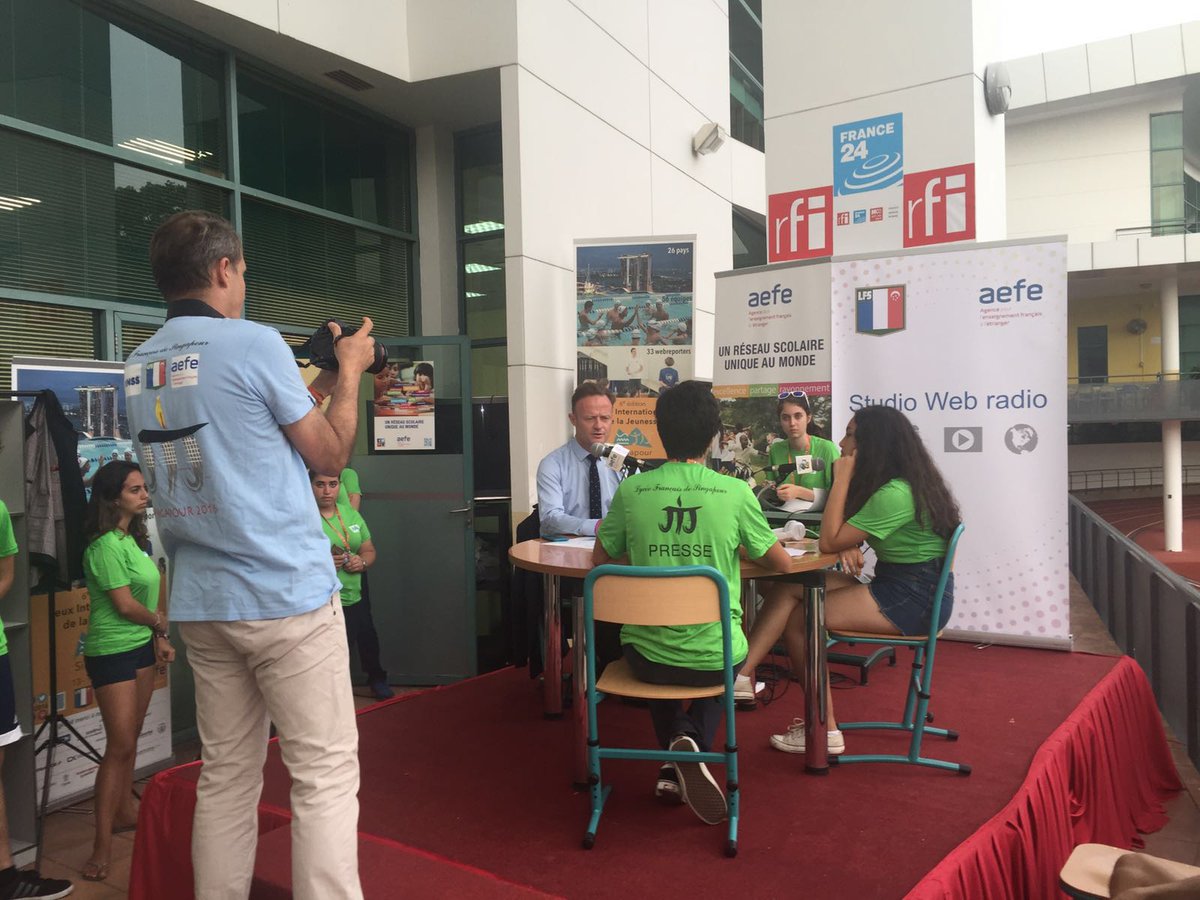 ThomasRouchie's tweet photo. @lpetrynka directeur de @unss 1er invité de la Web radio @aefeinfo pour les @JIJ_Singapour @RFI https://t.co/Q8rLxDggbh