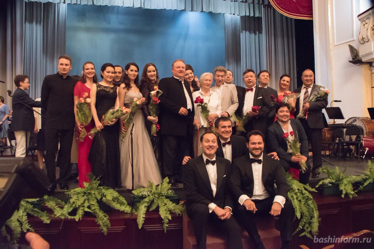 bashopera's tweet image. В Уфе «Созвездие муртазинцев» собрало на родной сцене звезд оперы. bashinform.ru/news/865526-v-…