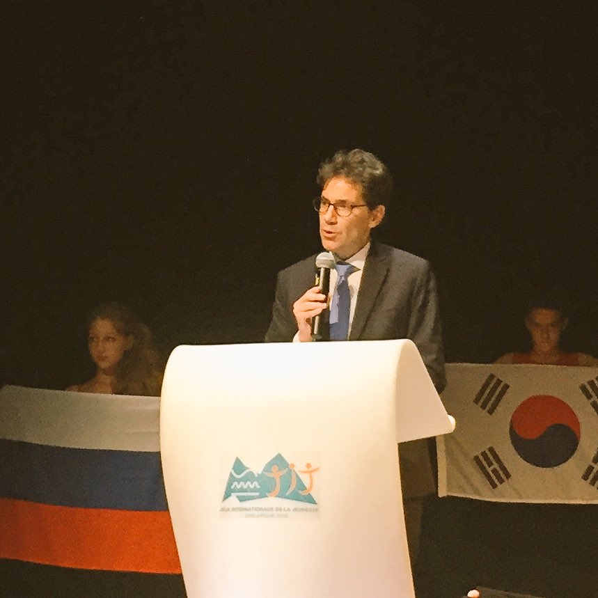 chrisluczak's tweet photo. Benjamin Dubertret,C. Bouchard @lpetrynka :"les Jeux Internationaux de la Jeunesse #JIJ2016 soutiennent #Paris2024 " https://t.co/3mqdSvKfrS