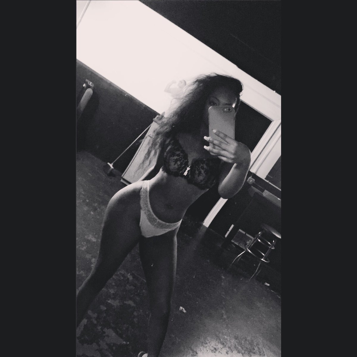 MissPoisonBee's tweet photo. I jst wanna be your Favorite 😋 #TheDenHouston #Poisonbee https://t.co/uNSDR3a85H