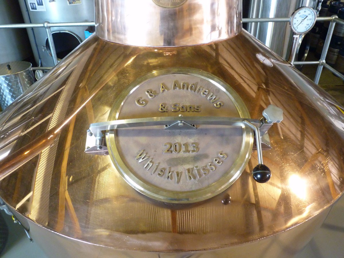 FleurieuDistill's tweet photo. @FleurieuDistill Brought to you by the craftsmen of @SteamExchangeAU #Goolwa #Whisky "Live a life less ordinary" 🍸🍻👌 https://t.co/6sjjtLa2tJ