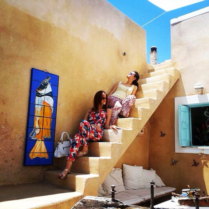 EviVakh's tweet photo. #Santorini #perisa #art_photo #lovely_memories #welcome_summer ❤💕 https://t.co/QfCiAhWiz7