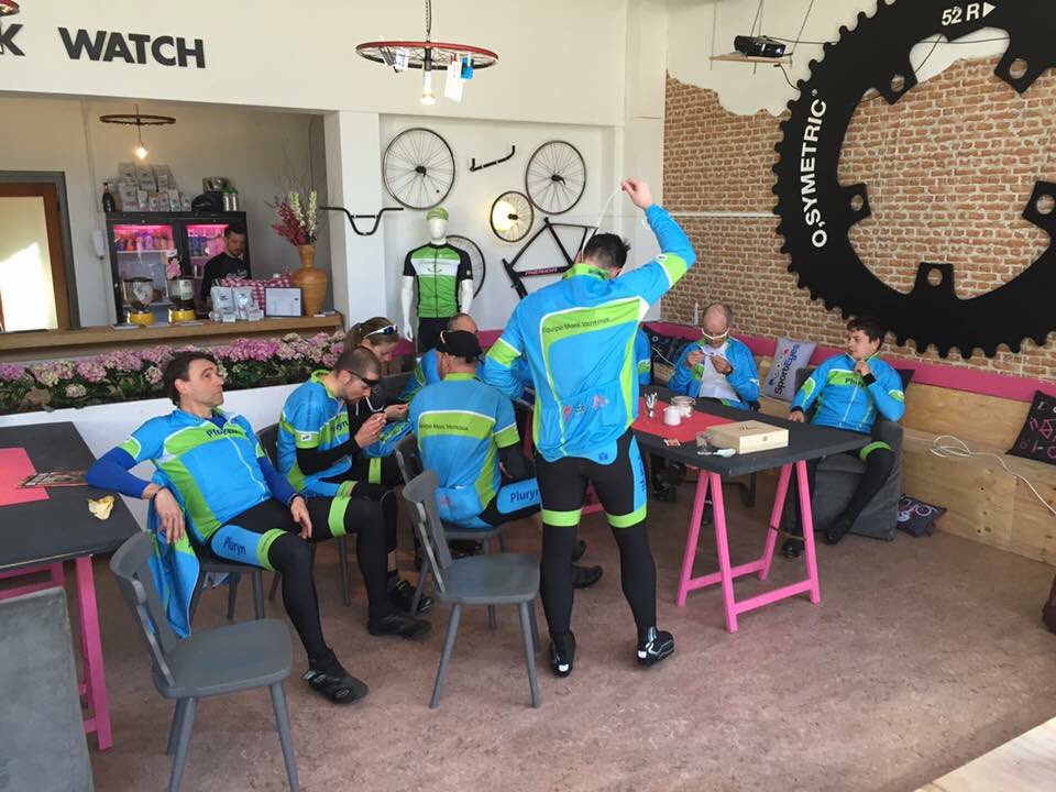 Wij wensen de <a href="/Pluryn/">Pluryn</a> Equipe Mont Ventoux fietsers heel veel succes toe vandaag. Knal die berg op! @johanluijkman