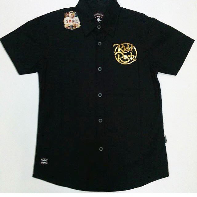 DISC 15% 
BUZZCAMP> KIDDROCK | KEMEJA PENDEK |160.000 (sebelum Disc)
For ORDER:
BBM: 5D26F265
SMS / WA: 089630566665