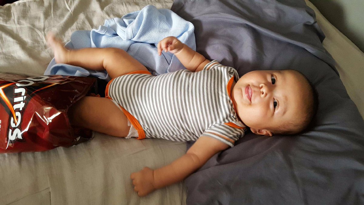 ItsSmnthaStar's tweet photo. Travieso mas guapo que conozco 😭😍 #mySebastian https://t.co/7wuq9v7WX2