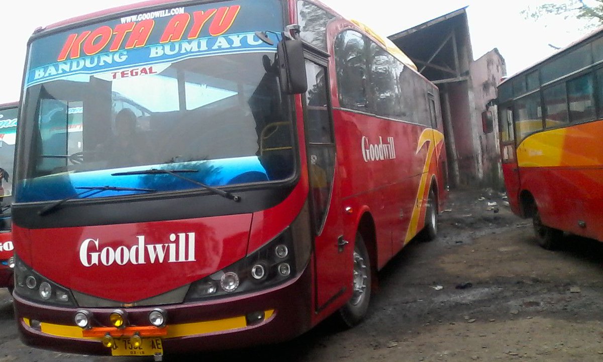 goodwill_mania's tweet photo. goodwill mania @goodwill_mania
Bus jurusan Bandung Tegal Bumiayu Purwokerto Po Goodwill https://t.co/vqcUT6J62A