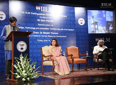 IilmInstitute's tweet photo. #IILMArchive #TBT | On the stage @ShashiTharoor, addressing during the IILM Distinguished Global Thinker Award, 2013 https://t.co/UWRP84wtdB