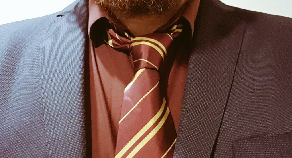 djbeatmasteruk's tweet photo. Dusted off the Harry Potter tie for the #NZMPIC gala dinner #Awards #NZfilm https://t.co/tXS6pQ6MjJ