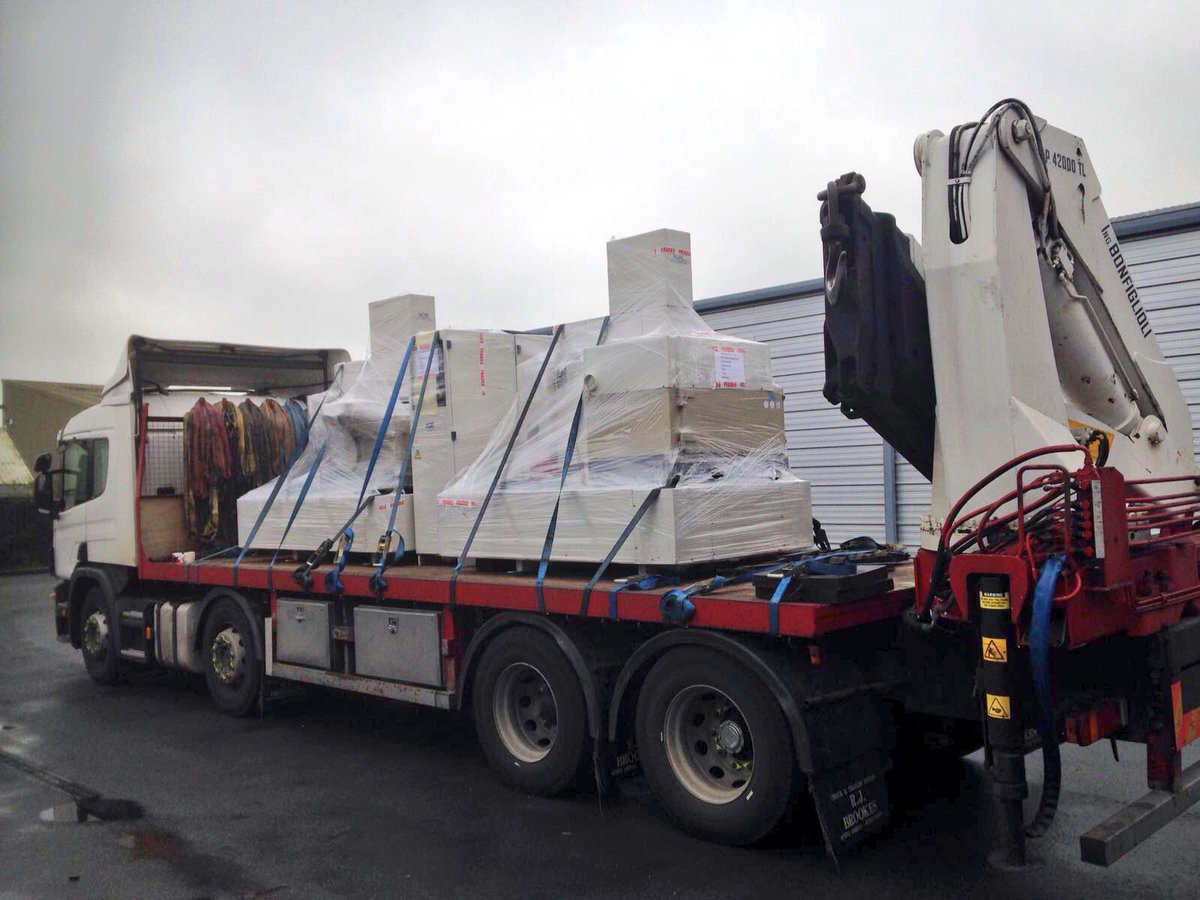 CNCInter_EDM's tweet photo. 2 Agie Mondo #CNCEDM machines loaded & ready for delivery to #ukmfg customer @Multisparkrace this morning #UKeng https://t.co/RTPhcCe9y2