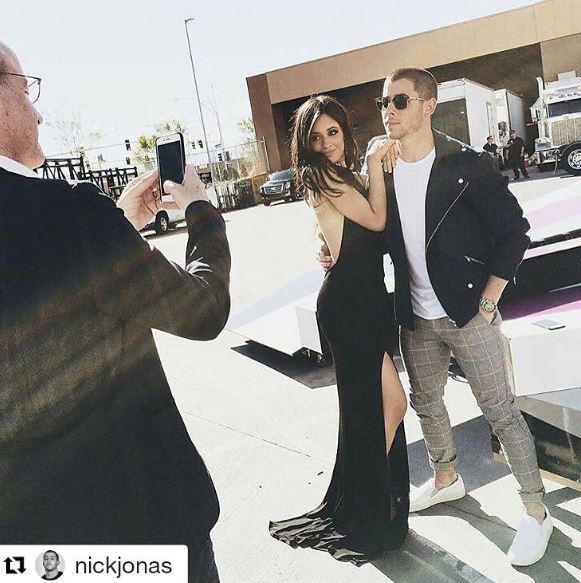 VirginRadioTO's tweet photo. .@nickjonas shared this pic with @camilacabello97! What's goin' on here? Maybe we'll find out at the #MMVAs? https://t.co/MH2QuRjoei