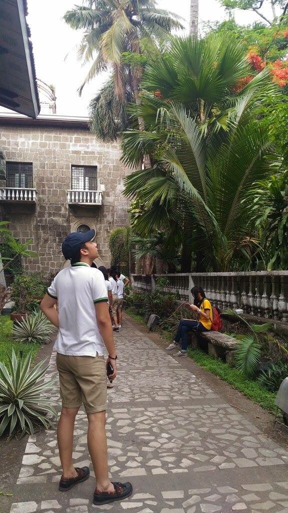 AndreRanaArmy's tweet photo. Looking for someone huh? ☺️ https://t.co/1CFptRTNZ5