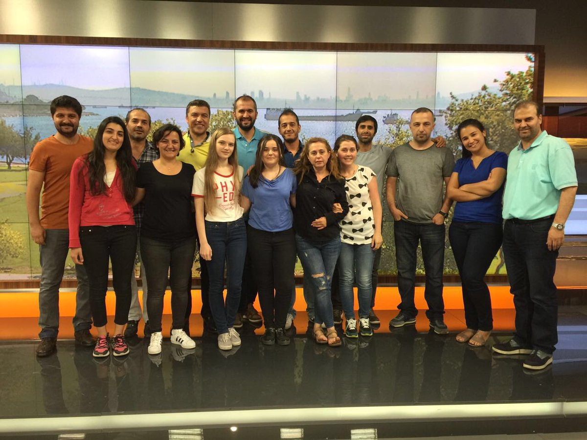 Her şey ekiple; teşekkürler ekip. TEŞEKKÜRLER FOX AİLESİ