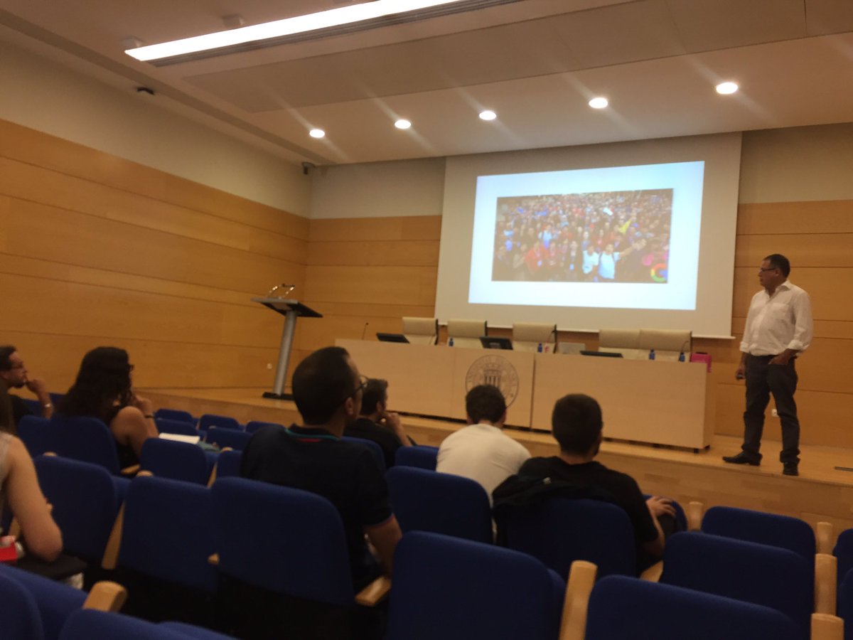 richardmorla's tweet image. Publicidad mobile  en #GoogleAcademies 📱😎