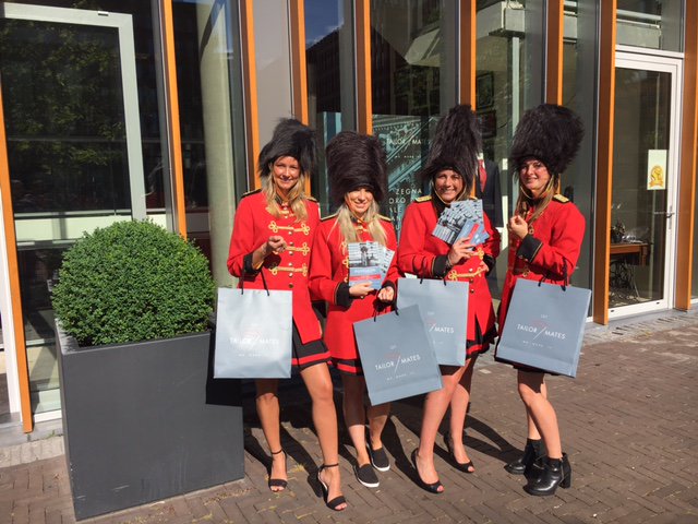 TheTailormates's tweet photo. @hellozuidas Ons Promoteam al tegen gekomen? #maatpak #britishevent #zuidas. You are invited:British Handcraft Event https://t.co/4japzd5OWQ