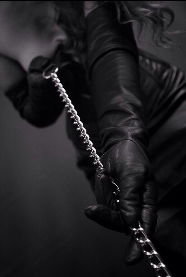 DestructiveDs69's tweet image. Good morning kinksters.. 💋 take the day by the chain and pull it hard 😈💋