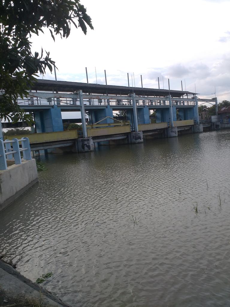 Bendungan kali jajar .demak