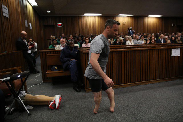afriqueredac's tweet photo. Le procureur réclame 15 ans de prison pour Pistorius https://t.co/qhbBEfg7QI