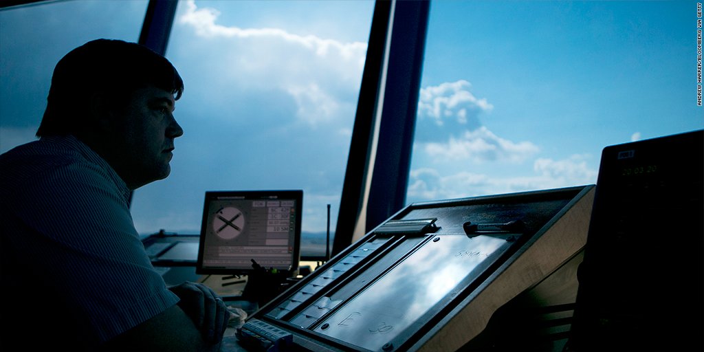 An air traffic controller shortage could mean more flight delays cnnmon.ie/1Q6TbK4