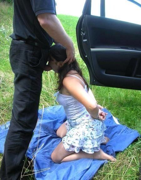 annemle yalda kalmisdik parada yokdu sagolsun bi adam annem karsilinda bizi goturdu