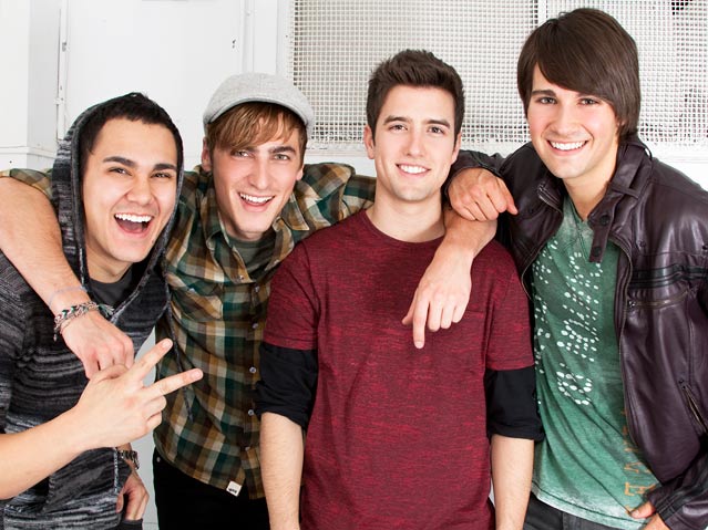 twistmag tweet picture