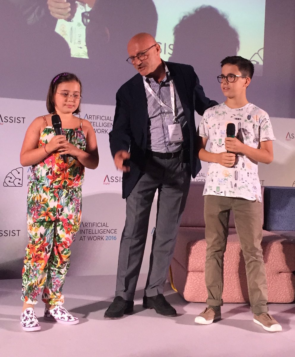 migliorati_dem's tweet photo. The strangest question the little girl asked Siri? "You have boobs?" LOL #assistworkshop2016 https://t.co/9al2uoqR4t