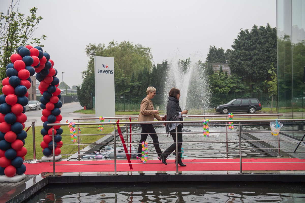 levensmiddleby's tweet image. Wat vindt u van ons nieuwe pand in Oud-Turnhout België?