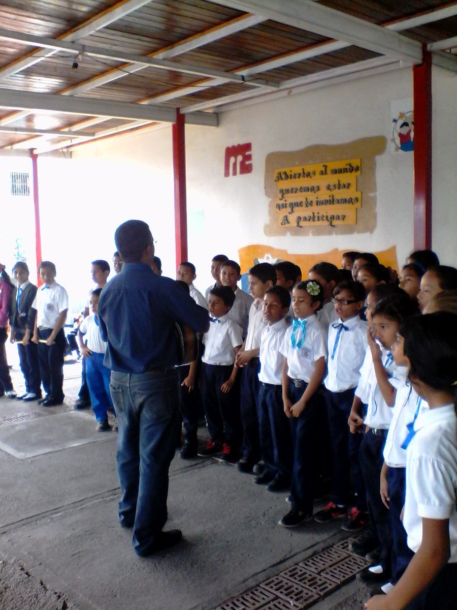 MDptoLibertador's tweet photo. @PSBIribarren @SistemaLara  Actividad 14 de Junio 2016, Mp Unión Barquisimeto. Lugar Preescolar Dpto Libertador III https://t.co/ovTD1H4jD7