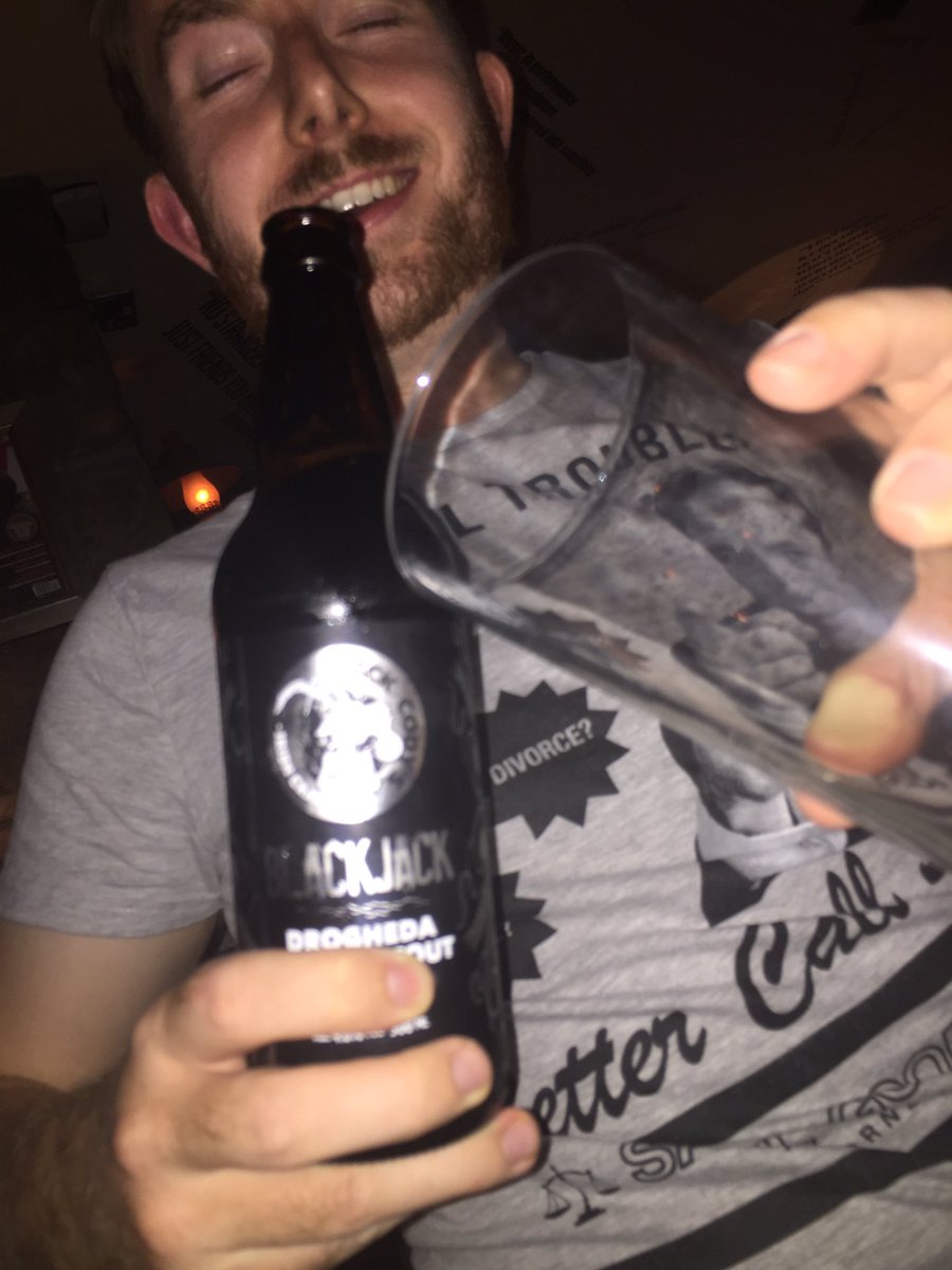 Gibboanxious's tweet photo. day62 #JackCodys Black Jack (Drogheda Cream Stout) .From Drogheda, Co. Louth, Ireland. Drank in The Cross #365beers https://t.co/Wj2HVy0uUk