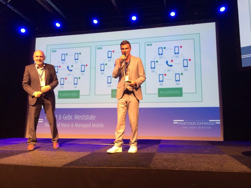 Jan-Willem Bol van AddICT on stage met Viggo Waas op Voiceworks Partner Event #vpe16
