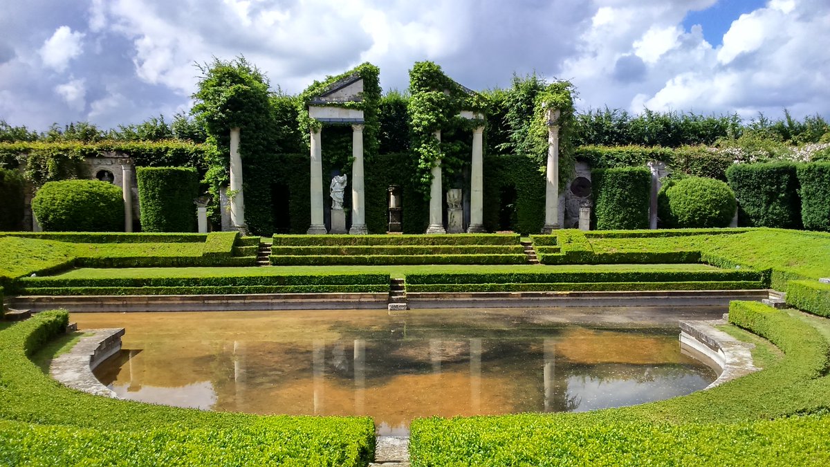 RPEureTourisme's tweet photo. #accueilpresse #jardins #potagers #Eure
Des journalistes impressionnés par les splendeurs de #ChampDeBataille ! https://t.co/bVWgLQBKeH
