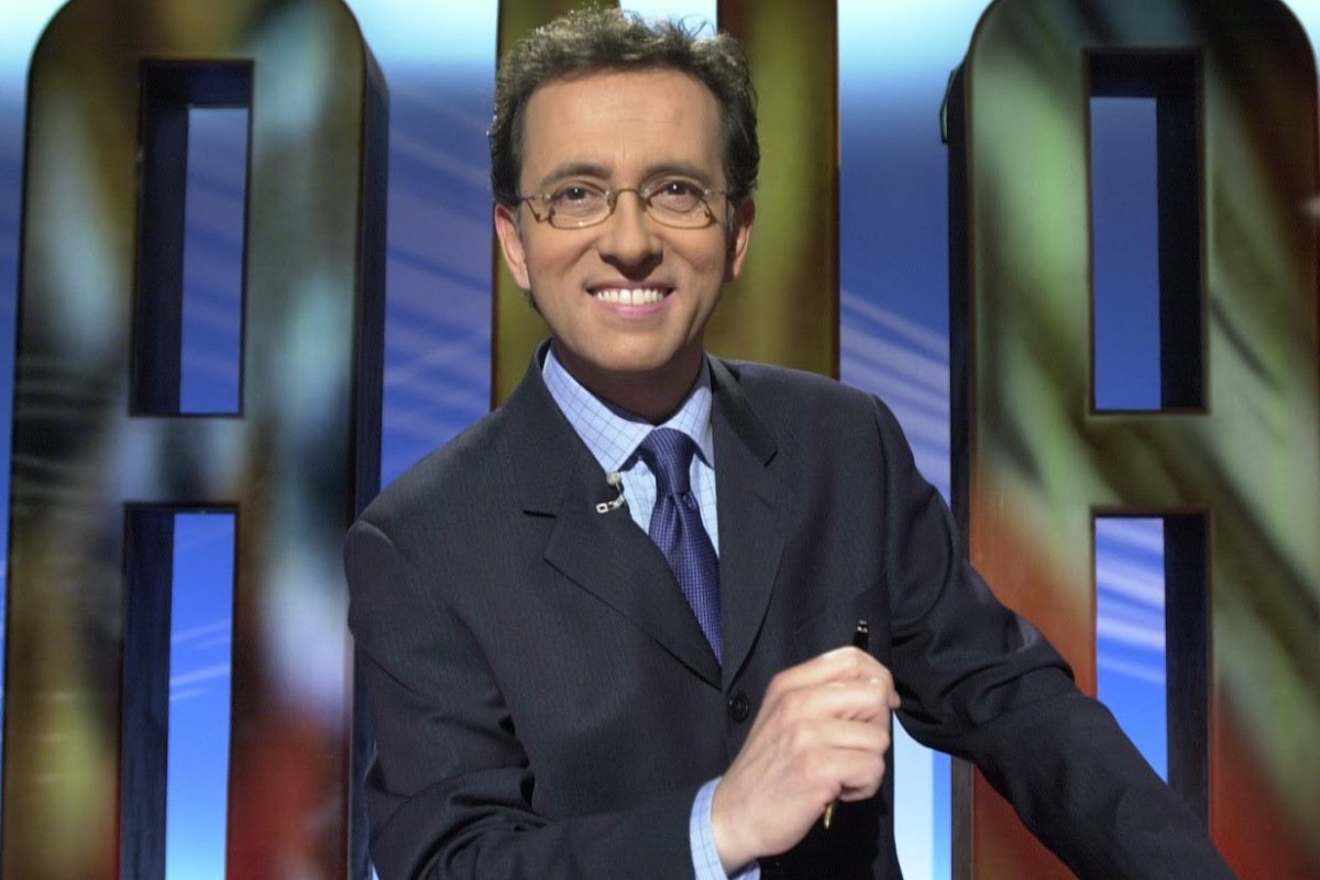 teleaudiencias's tweet photo. Jordi Hurtado, el mítico presentador, ¡cumple hoy 59 años!, por @Anaamateos. https://t.co/xAWwSt2Hcq https://t.co/oIJQFmqvfs