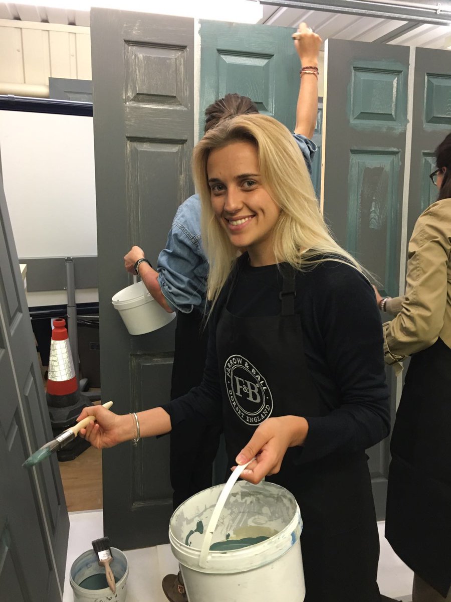 TerrazaBalear's tweet photo. En nuestro afán por mejorar nuestros servicios, estamos en formación de producto Farrow&amp;Ball en Wimborne Minster,UK https://t.co/RIIdf97gAX