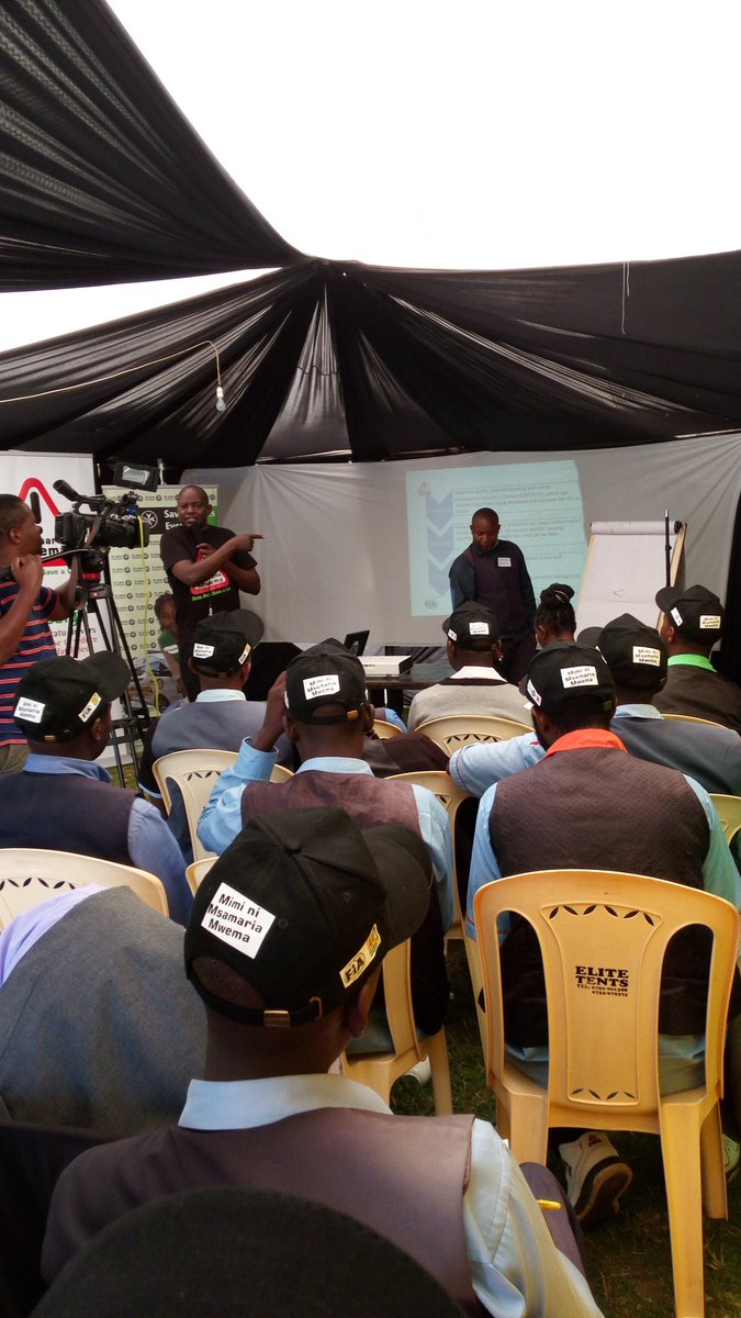 msamariamwemaRS's tweet image. Road Safety Training for PSV-Matatu Drivers @machariagichigi on the proverbial #kutoalock #RoadSafety #msamariamwema
