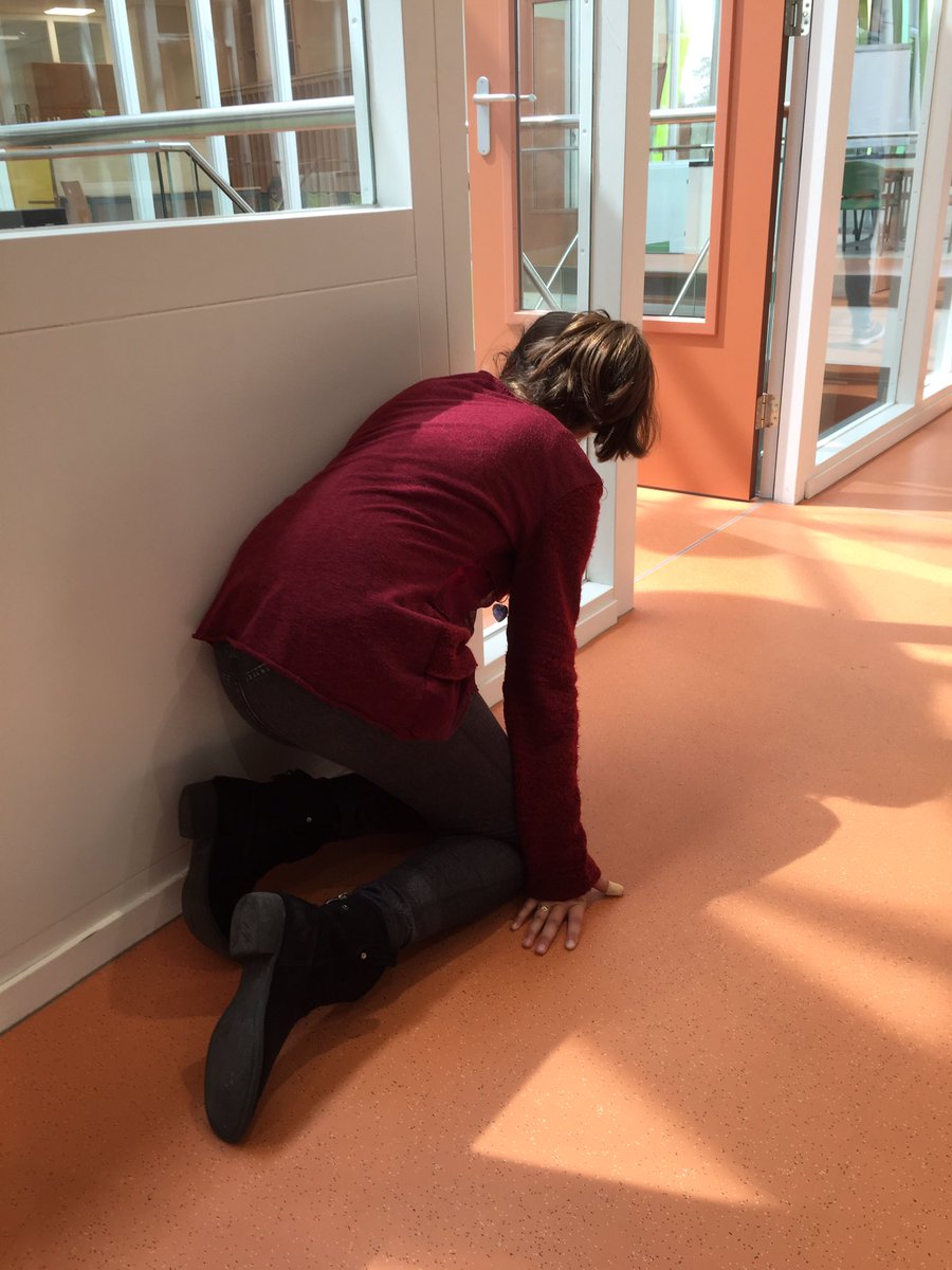 detwisternu's tweet photo. Verstoppertje spelen. Omdat het kan! #schoolverlaters #detwister https://t.co/OoslyXVMF7