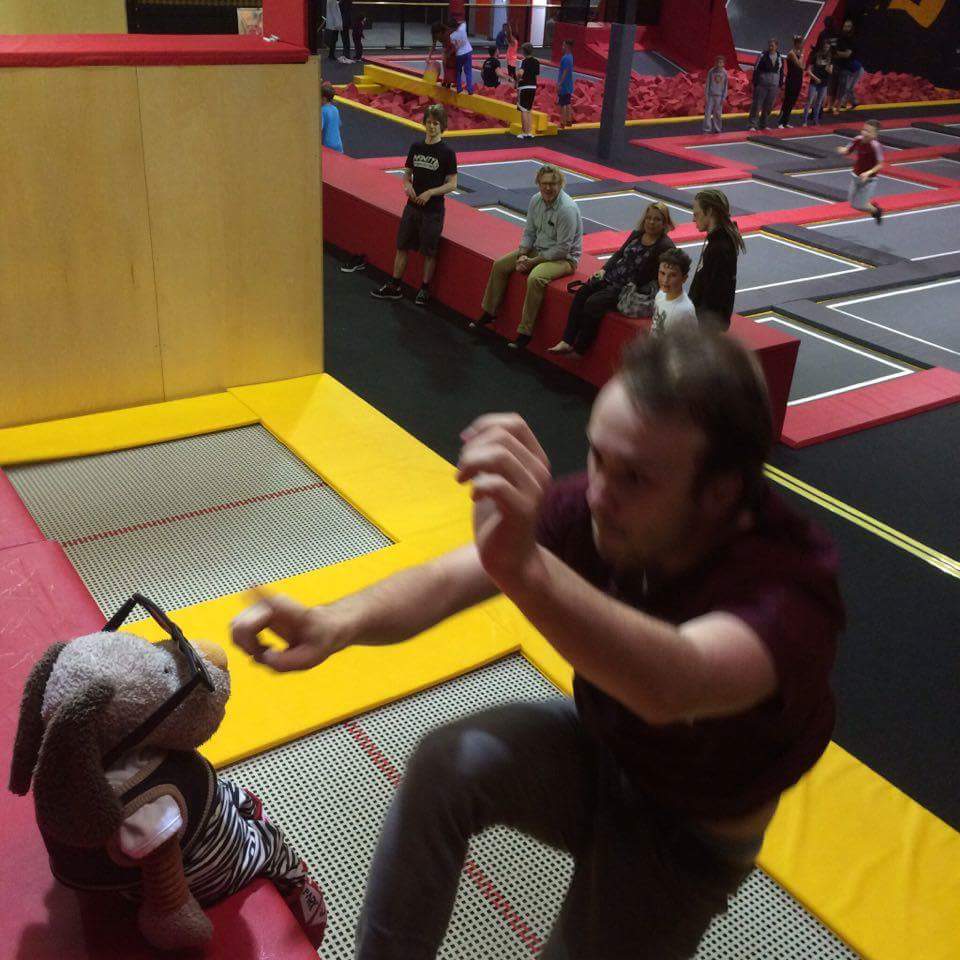 InfinityTpark's tweet photo. Ben is keen to try the wall! Taking top tips from Myles. But he's missing his owner. Please share. #helpBENgetHOME https://t.co/FmfYVXFCqM