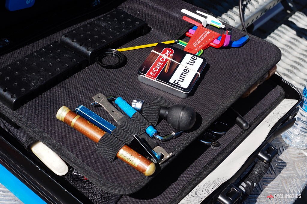 cyclingtips's tweet image. The tools, the mechanics, and the hidden dance: cyclingtips.com/2016/06/tech-f…