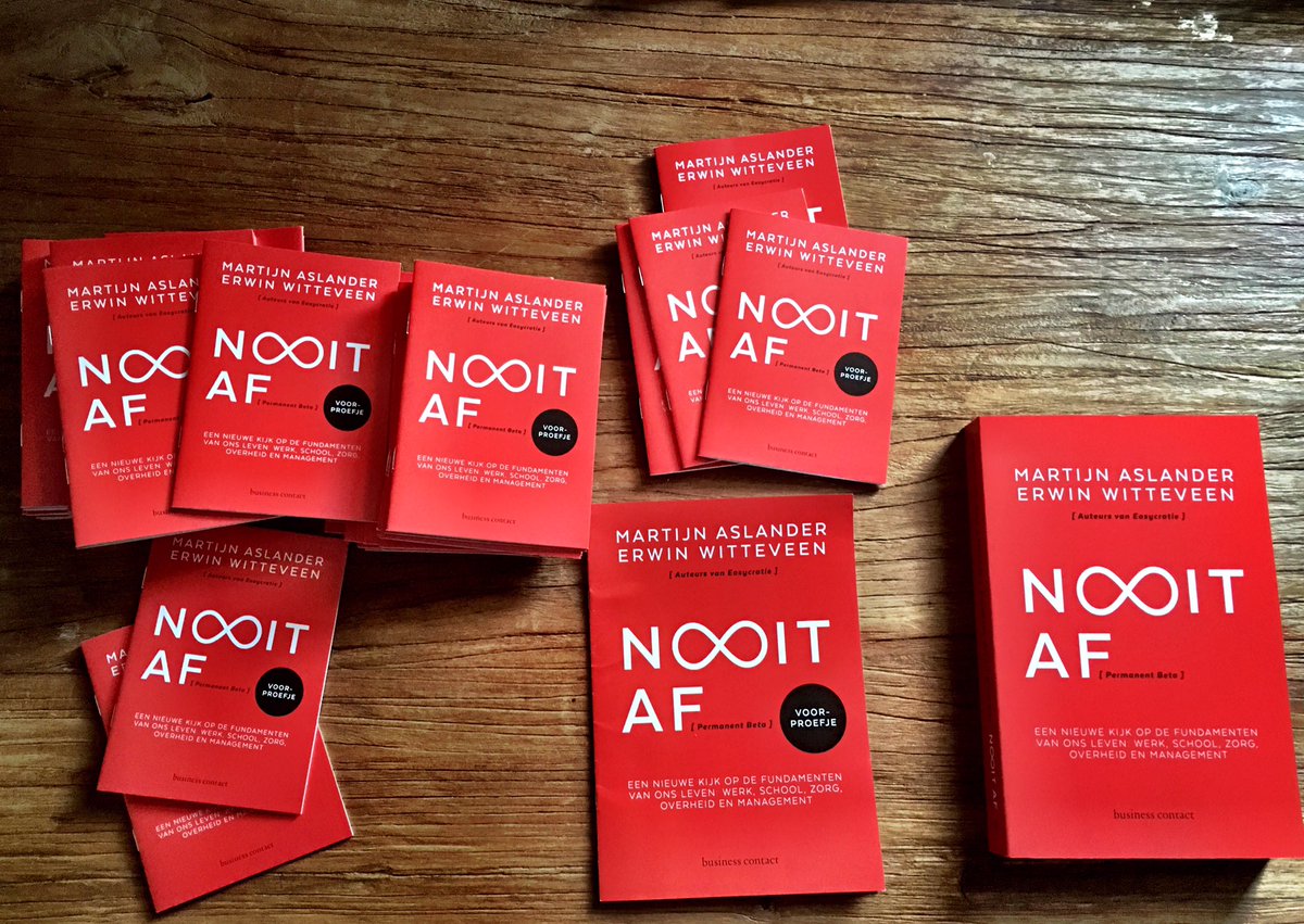 Small is the new big!Ons Nooit Af amuse boekje ook in handzaam A6 formaat! Handig voor fans om per doos te bestellen