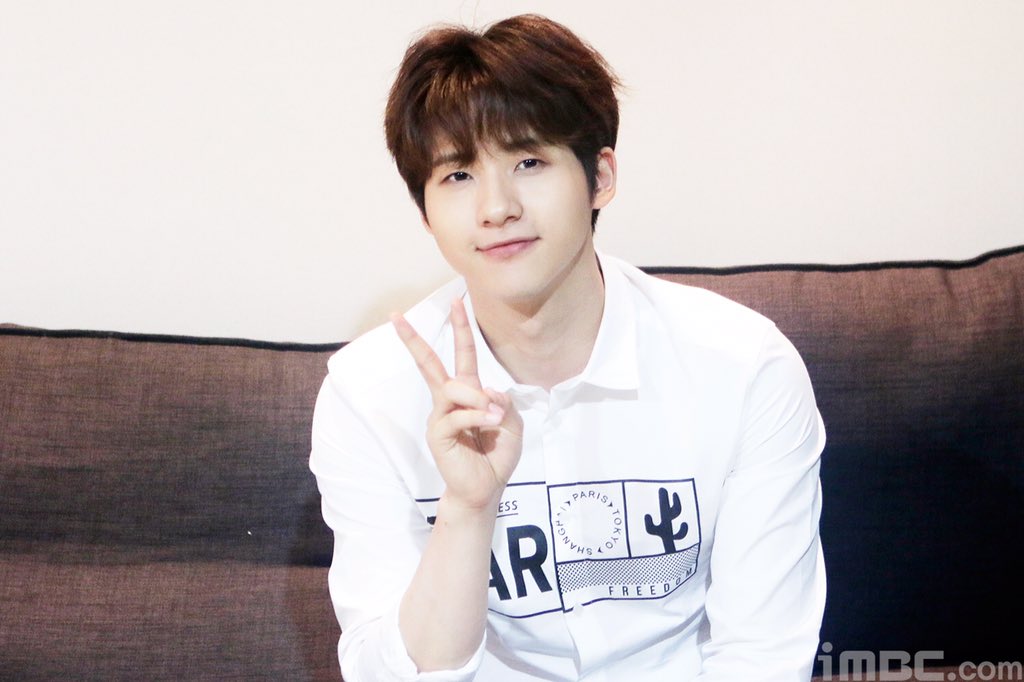 [단독 비하인드] '해요TV-B1A4의 사생활' 신우의 몰래카메라는 어떻게 탄생했는가? 신우의 26번째 생일 기념 몰래카메라 그 뒷이야기😁💕
m.imbc.com/view/news.aspx…