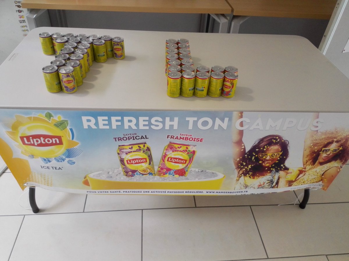 bdatelecomlille's tweet photo. Et pour accompagner votre déjeuner, un concert à @TelecomLille et surprise ;) distribution de canettes @Lipton . https://t.co/O4g5BfA6WN