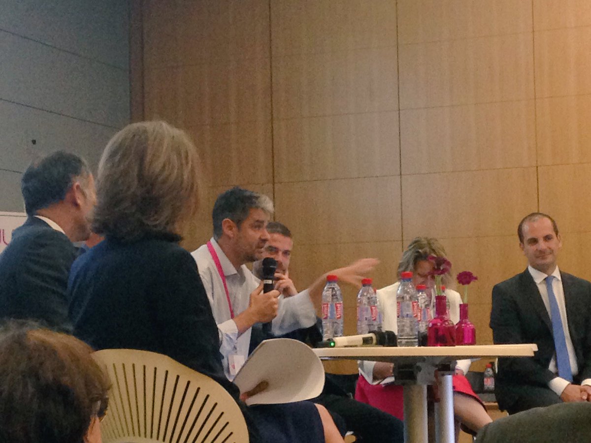 .<a href="/patricjean/">𝙿𝚊𝚝𝚛𝚒𝚌 𝙹𝙴𝙰𝙽 🇺🇦</a>: Le combat de la parité et de l'égalité ne se joue pas que dans l'entreprise #JUMP2016 #JamaisSansElles