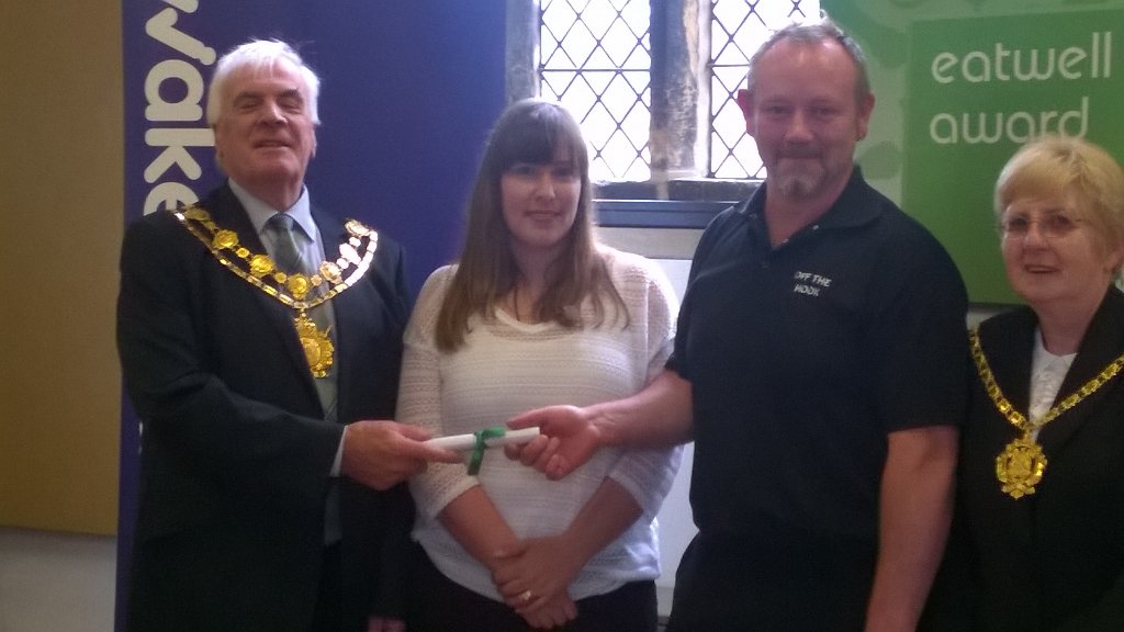 HOTHFANDC's tweet photo. Receiving gold eat well award from the mayor yesterday @Harrogate_Owl @RaySargeant1 @Sly373Wood @danny8cade https://t.co/zoZBjqfwA2