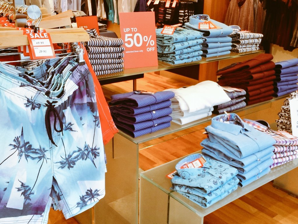 mahonpointsc's tweet image. Treat Dad to some new beach gear this #FathersDay with up to 50% off selected lines @Bestmenswear #dapperdad
