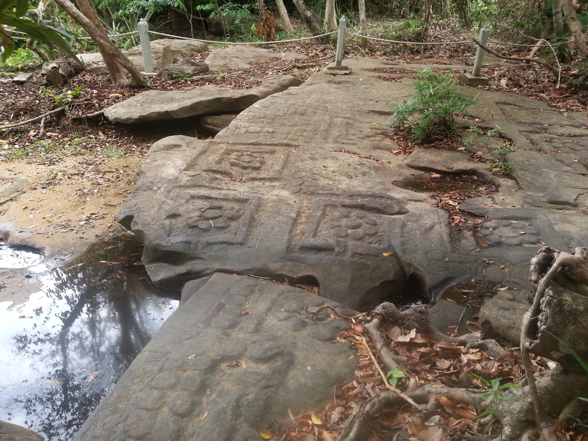 Shalom_Zahav's tweet photo. #KbalSpean ~ a #riverbed where there are many #ancientinscriptions and #carvings made into the rocks https://t.co/PqQoiBoeXQ