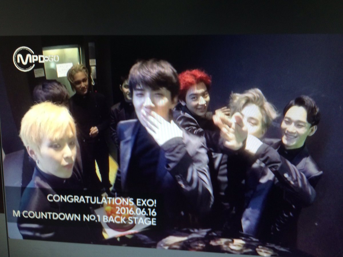 M2MPD's tweet photo. #Monster1stWin 물론 축하영상도 준비가 🤘🤘🤘🤘🤘 정말 조금만 기다려 주세요 #츄카튜카 https://t.co/4dp4qT2aaZ